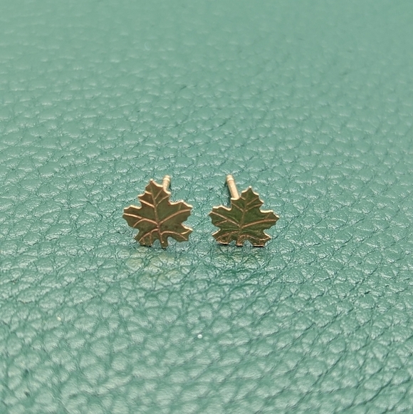 Jewelry - ✨ Tiny 14k Gold Maple Leaf Stud Earrings ✨